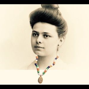 St Anthony Asks Wwjd ? Necklace